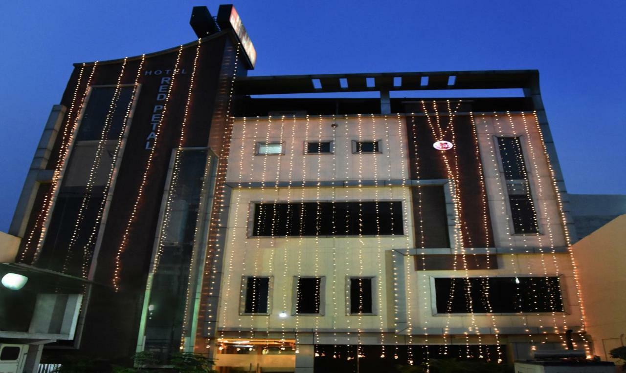 Treebo Red Petal Jalandhar Exterior foto