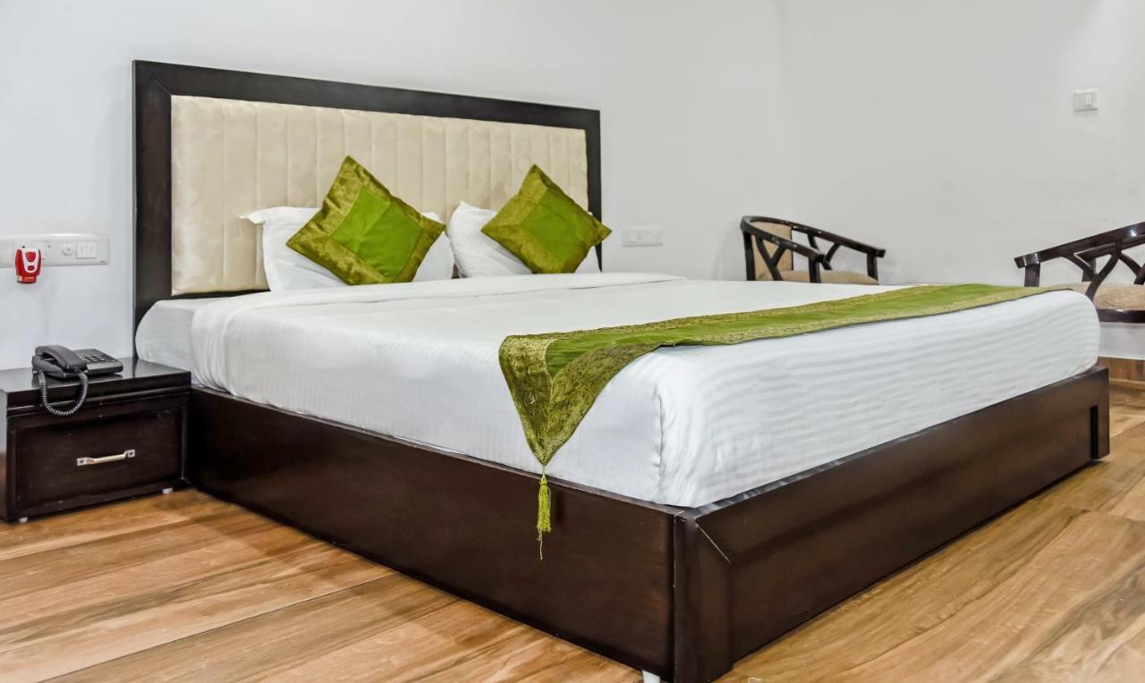 Treebo Red Petal Jalandhar Exterior foto