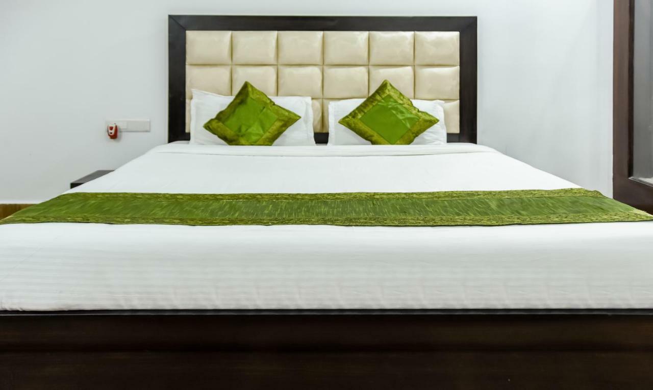 Treebo Red Petal Jalandhar Exterior foto
